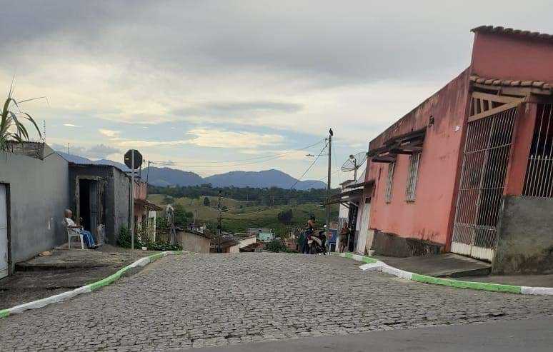 Camacã: Rua São João recebe a equipe do Projeto Cidade Limpa é Mais Bonita
